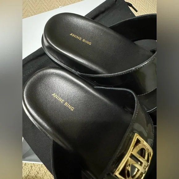 Anine Bing Parker monogramed leather shiny slides - Picture 9 of 11